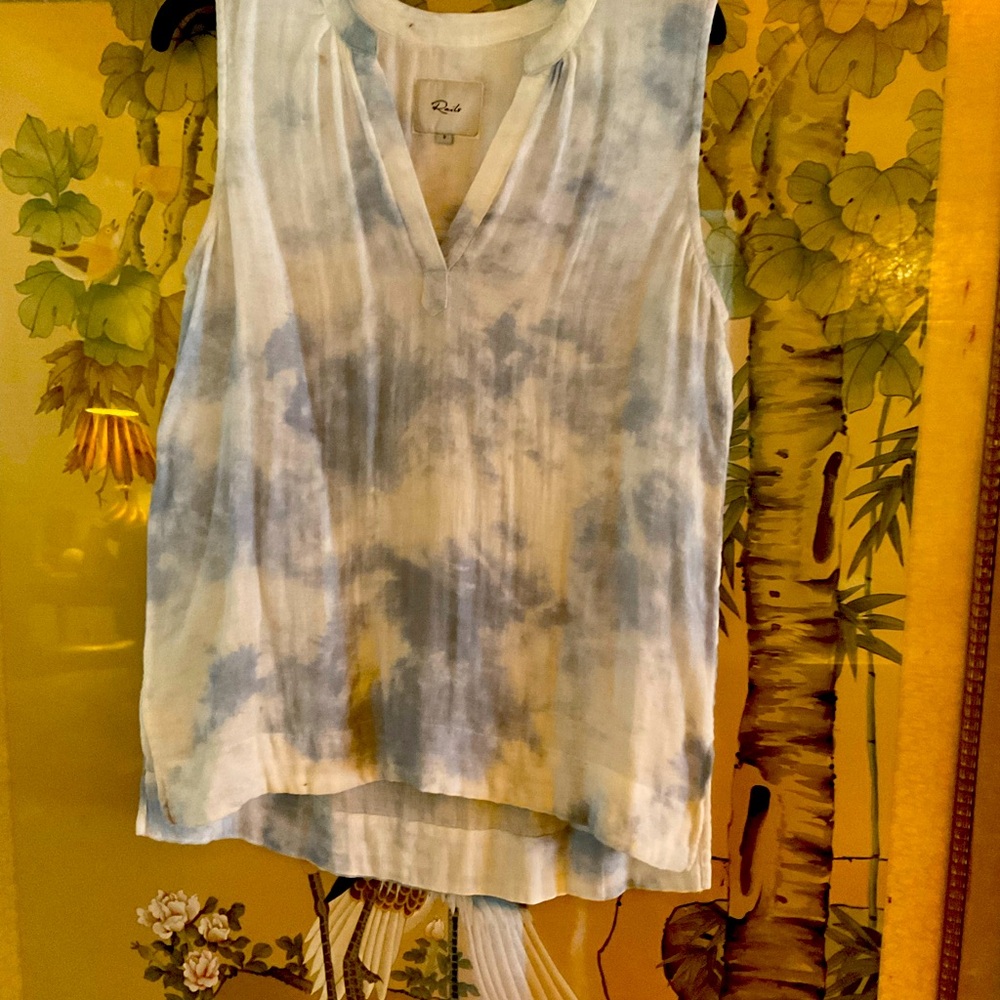 Women’s linen cloud blouse